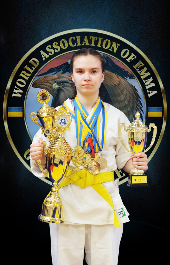 Вангородська АнастасіяБагаторазовий чемпіон та призер Міжнародних турнірів з Араши-Карате
Багаторазовий переможець турнірів з кікбоксингу у розділі К-1