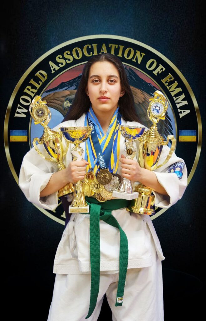 Позняк СабринаБагаторазовий чемпіон та призер Міжнародних турнірів з Араши-Карате
Багаторазовий переможець турнірів з кікбоксингу у розділі К-1