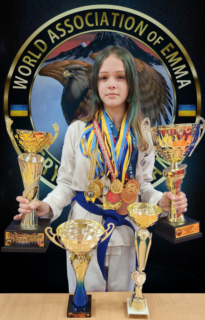 Ірклієнко Руслана
Багаторазовий чемпіон та призер Міжнародних турнірів з ЕММА та Араши-Карате